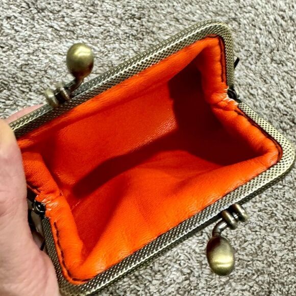 Vintage Handsewn Genuine Pebble Leather Kisslock Wallet/Wristlet/Coin purse - Picture 10 of 11